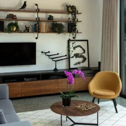 Tom Dixon Spin Table Candelabra -Best Home Decor Store eyJidWNrZXQiOiJtaXJyb3IuZ2V0Zmxvd2JveC5jb20uZXUtd2VzdC0xLmxpdmUiLCJrZXkiOiJhSFIwY0hNNkx5OTNkM2N1YVc1emRHRm5jbUZ0TG1OdmJTOXdMME5NUkUxNlIybHVaRTFvTHc9PS90aHVtYm5haWwiLCJlZGl0cyI6eyJ0b0Z