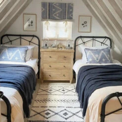 Andrew Martin Babylon Cushion Denim -Best Home Decor Store eyJidWNrZXQiOiJtaXJyb3IuZ2V0Zmxvd2JveC5jb20uZXUtd2VzdC0xLmxpdmUiLCJrZXkiOiJhSFIwY0hNNkx5OTNkM2N1YVc1emRHRm5jbUZ0TG1OdmJTOXdMME5XZVVSd1pIZHZia3haTHc9PS90aHVtYm5haWwiLCJlZGl0cyI6eyJ0b0Z